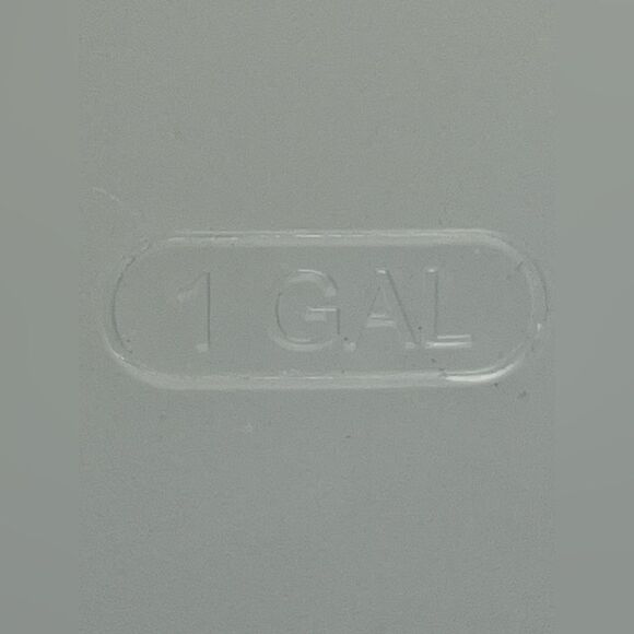 Rubbermaid Pitcher Pitchers Drink Containers No lid 1 gallon - Picture 2 of 4